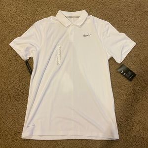 NWT Mens Nike Golf Tee